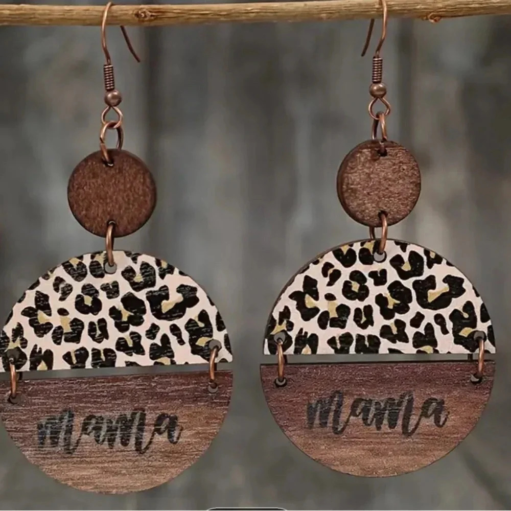 NWT Vintage Round Mama Earrings